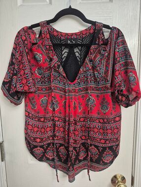 by & by Red Paisley Cold-Shoulder Blouse with Black Trim
